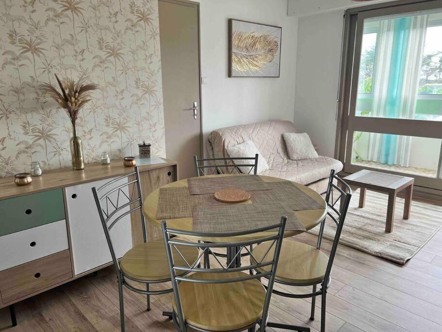 Appartement A 100 M De La Plage St Hilaire De Riez Les Becs Сент-Илер-де-Рье Экстерьер фото